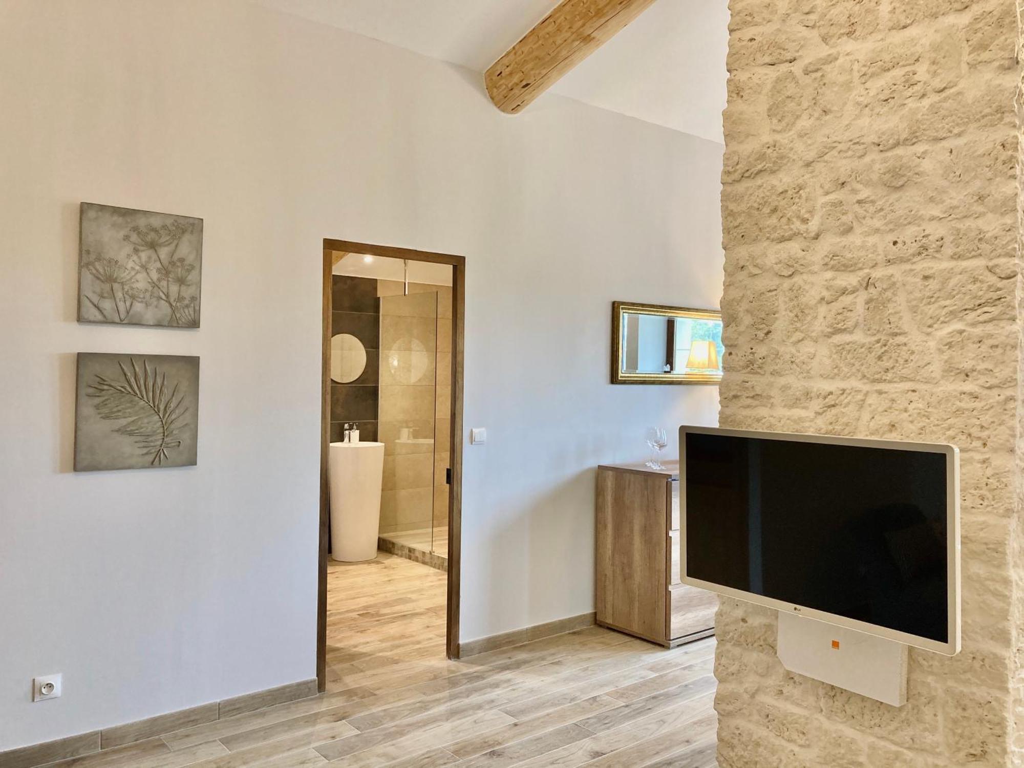 Domaine De La Brave Bed & Breakfast Pernes-les-Fontaines Room photo